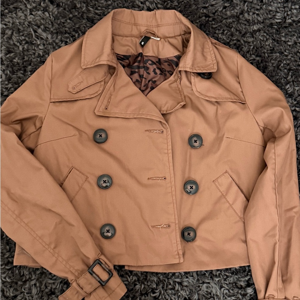 H&M Women's Tan Double-Breasted Cropped Jacket
